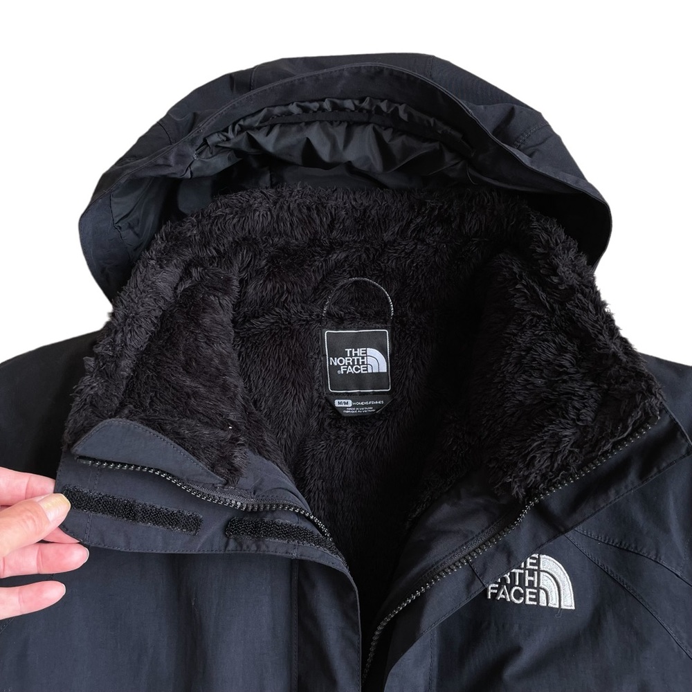 The North Face Winter Hyvent Jacket - Picture 7 of 16